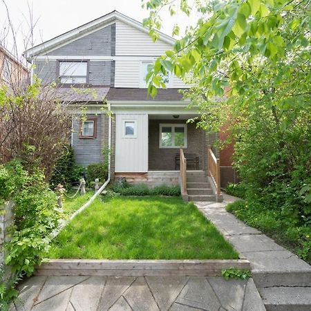 Spacious Room With Ensuite Bathroom Near Subway, Koreatown & Uoft Toronto Eksteriør billede